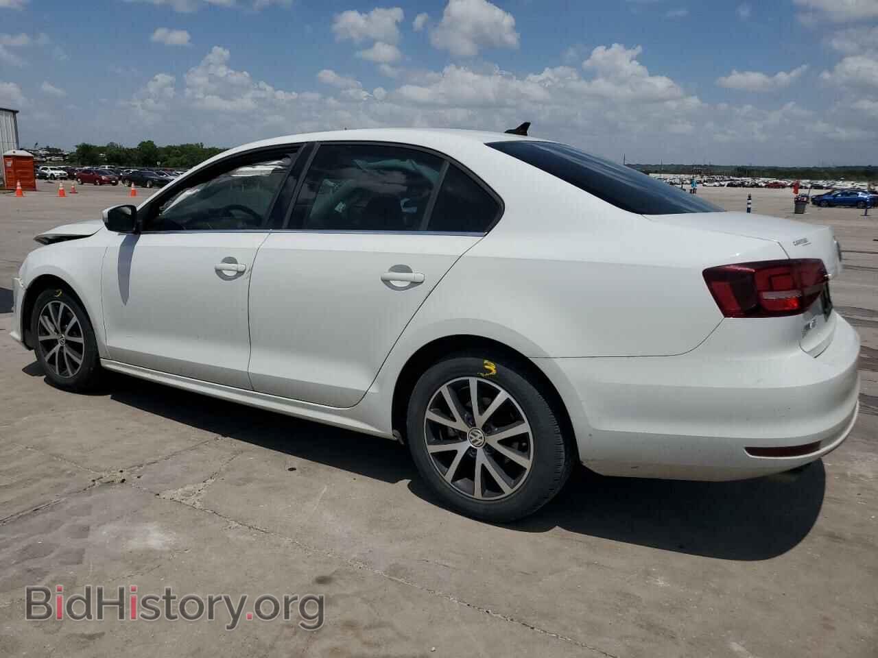 2017 VOLKSWAGEN JETTA - VIN: 3VWDB7AJ0HM210177 - Фото 2
