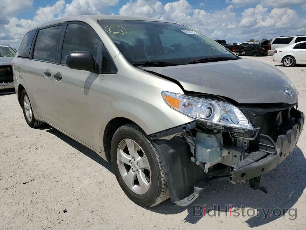 Фотография 5TDZK3DC5GS718691 - TOYOTA SIENNA 2016