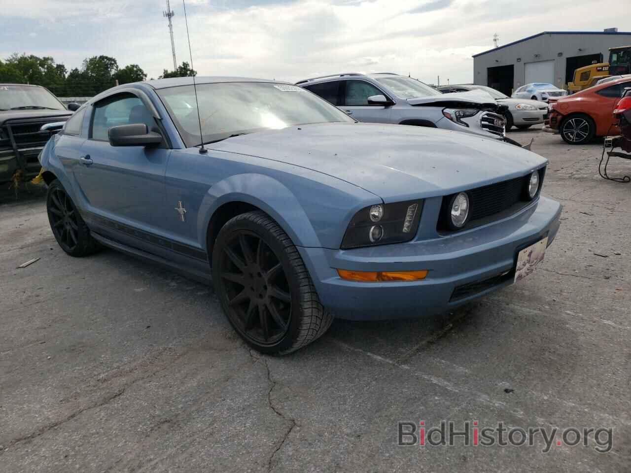 Photo 1ZVFT80N265263322 - FORD MUSTANG 2006