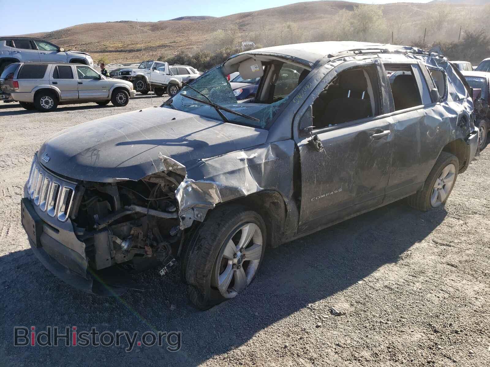 2012 JEEP COMPASS - VIN: 1C4NJDBBXCD553163 - Photo 2