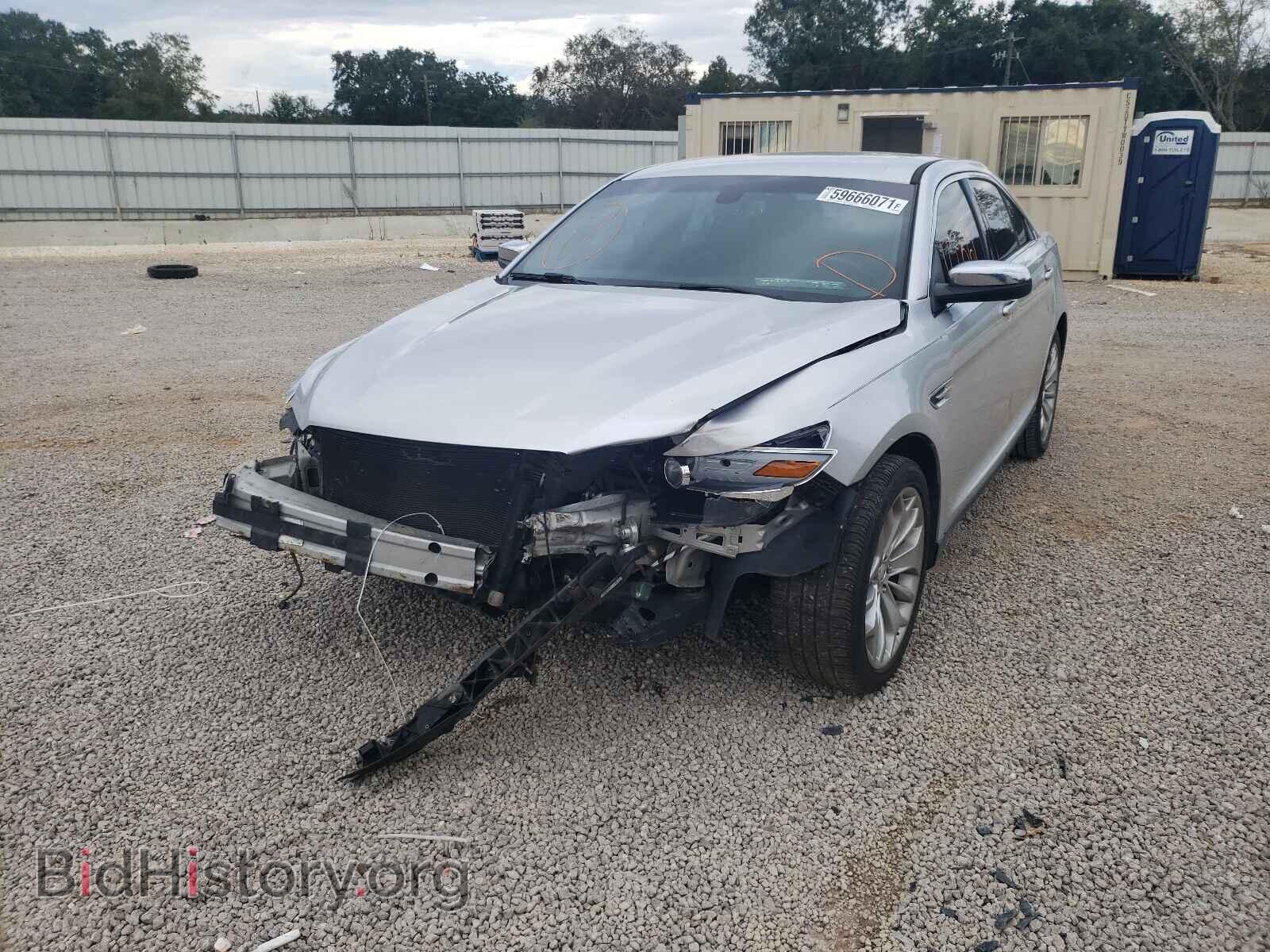 2013 FORD TAURUS - VIN: 1FAHP2F80DG116583 - Фото 2