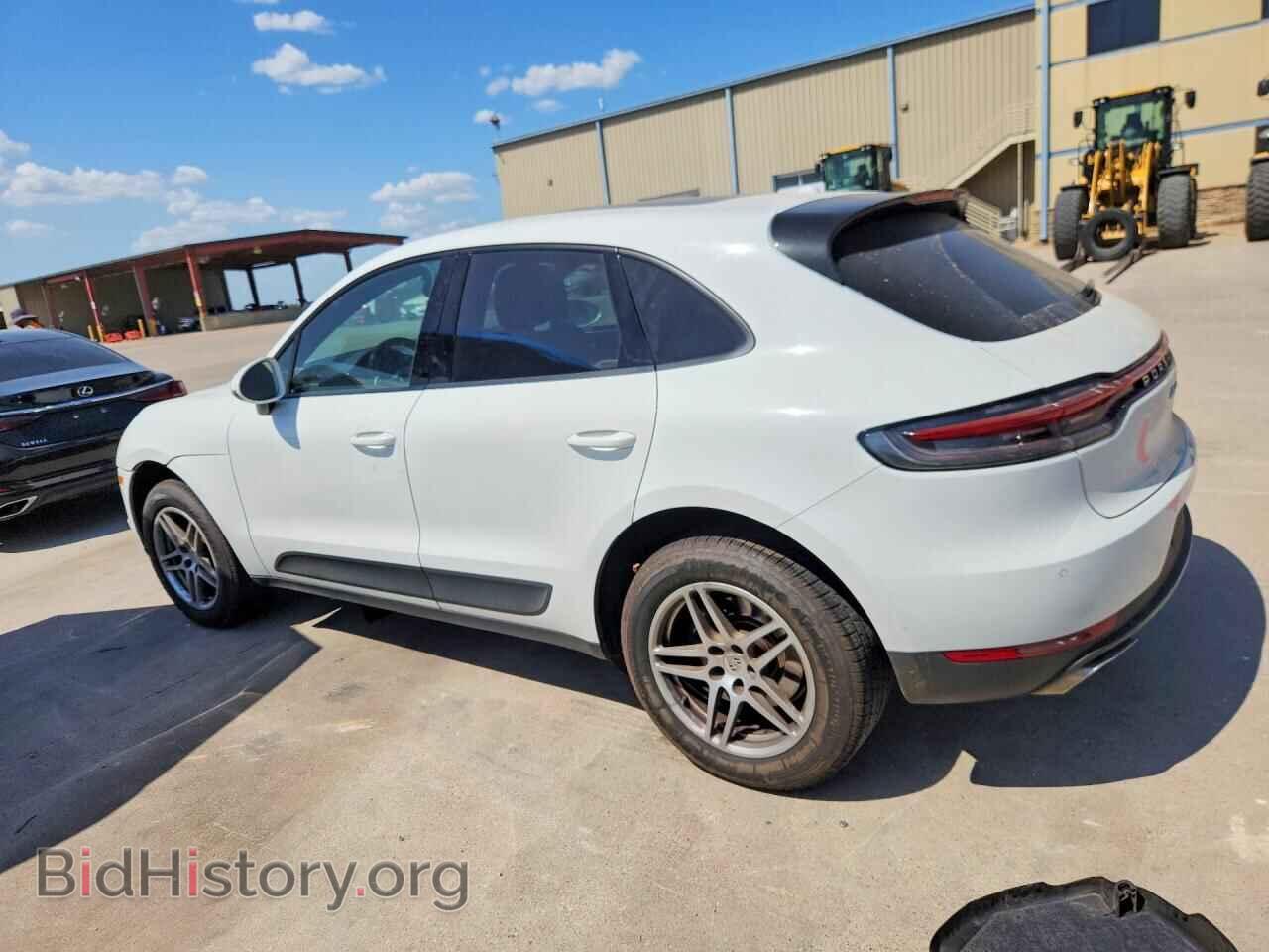 2020 PORSCHE MACAN - VIN: WP1AA2A52LLB09715 - Фото 2