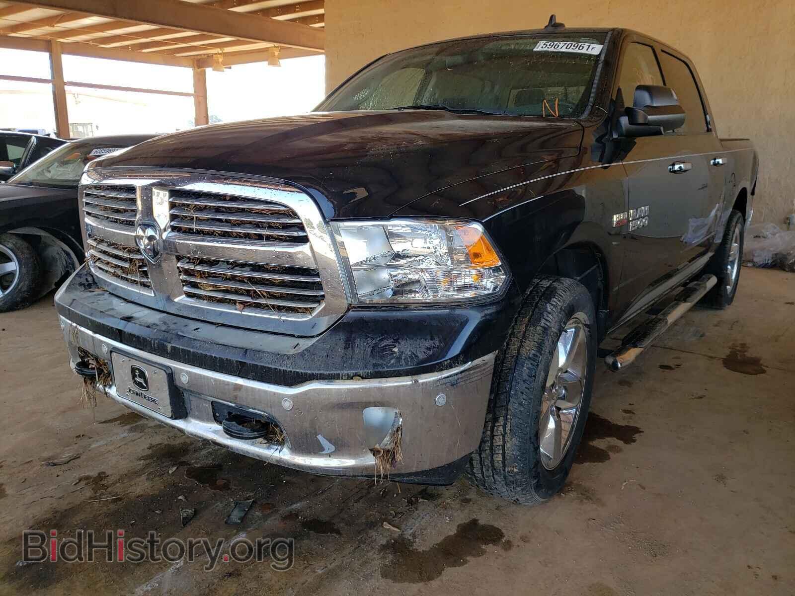 2017 RAM 1500 - VIN: 3C6RR7LT8HG525527 - Фото 2
