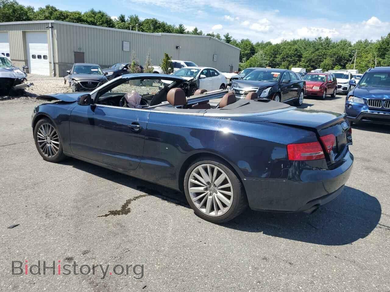 2010 AUDI A5 - VIN: WAULFAFH2AN011453 - Фото 2