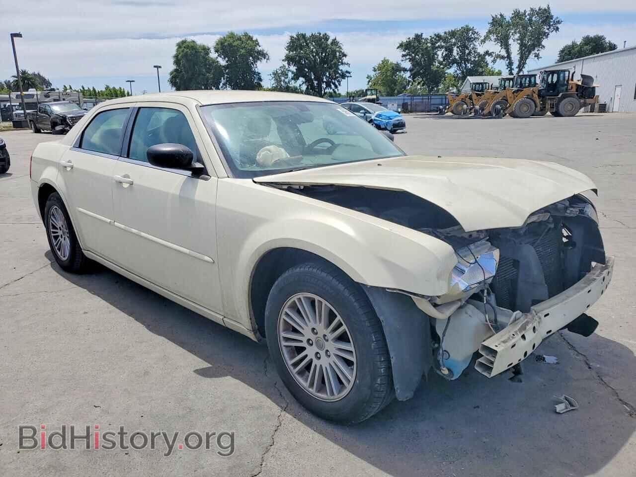 2009 CHRYSLER 300 - VIN: 2C3LA43D89H553380 - Фото 4