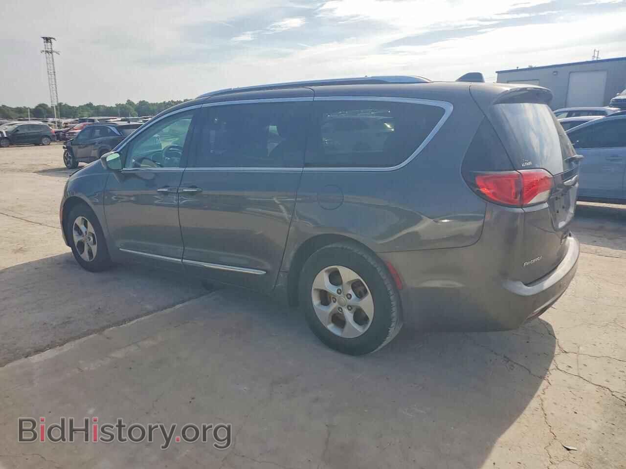 2017 CHRYSLER PACIFICA - VIN: 2C4RC1EG3HR803719 - Фото 2