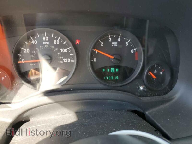 2012 Jeep COMPASS (VIN 1C4NJDEB3CD555736) — photo 9 of 12