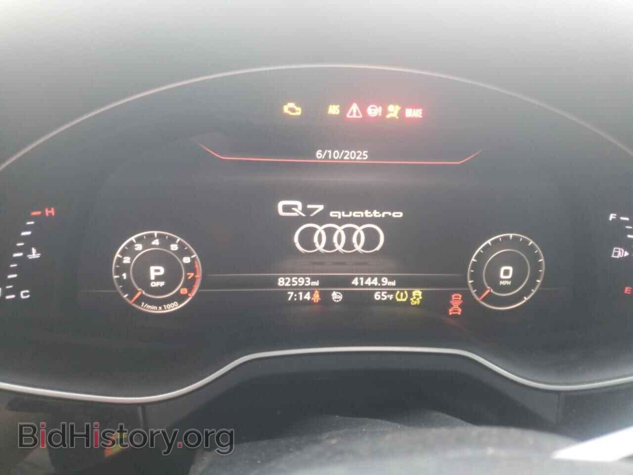 2018 AUDI Q7 - VIN: WA1VAAF75JD023632 - Фото 9