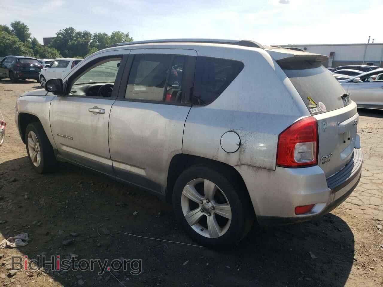 2011 JEEP COMPASS - VIN: 1J4NF1FB1BD282397 - Фото 2