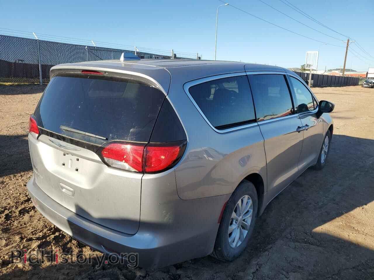 2017 CHRYSLER PACIFICA - VIN: 2C4RC1DGXHR565417 - Фото 4