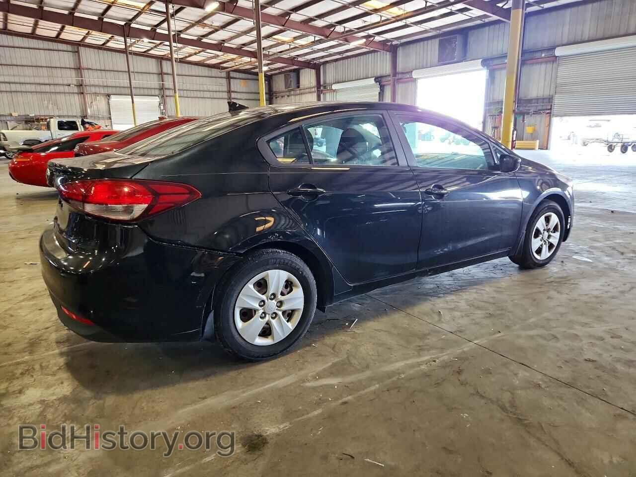 2017 KIA FORTE - VIN: 3KPFK4A78HE143238 - Photo 3