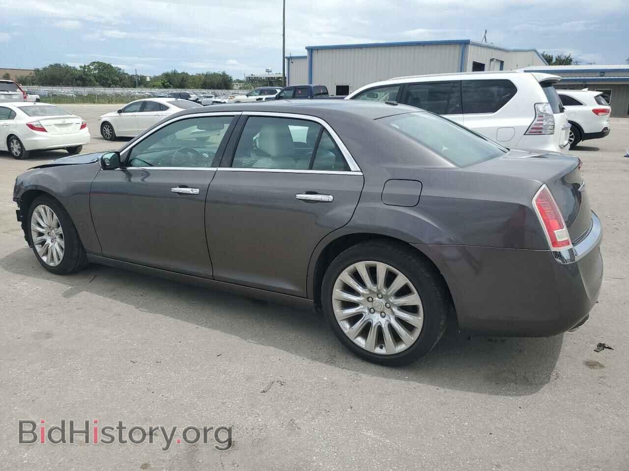 2014 CHRYSLER 300 - VIN: 2C3CCAAG8EH330093 - Фото 2