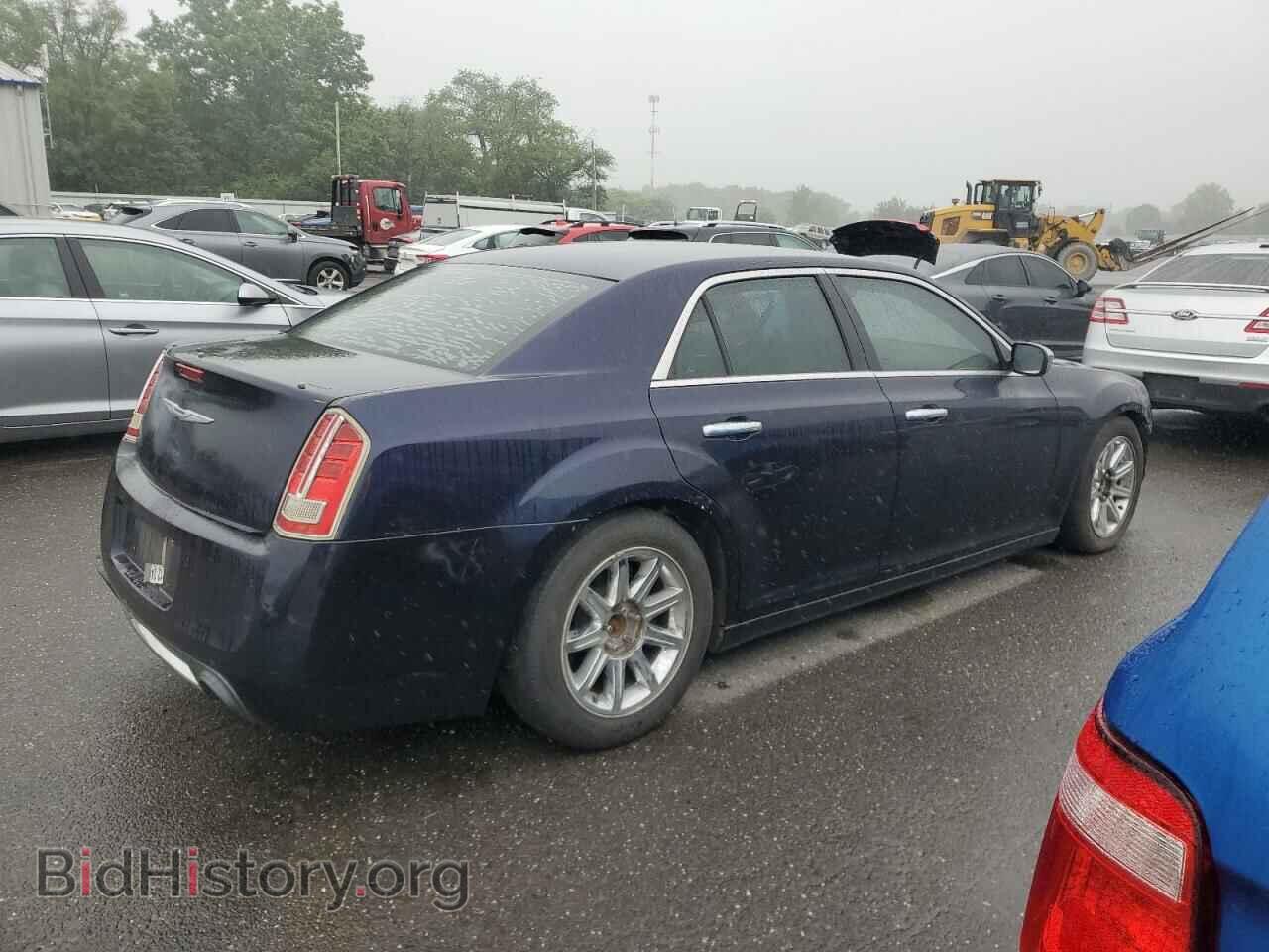 2011 CHRYSLER 300 - VIN: 2C3CA6CTXBH537352 - Фото 3