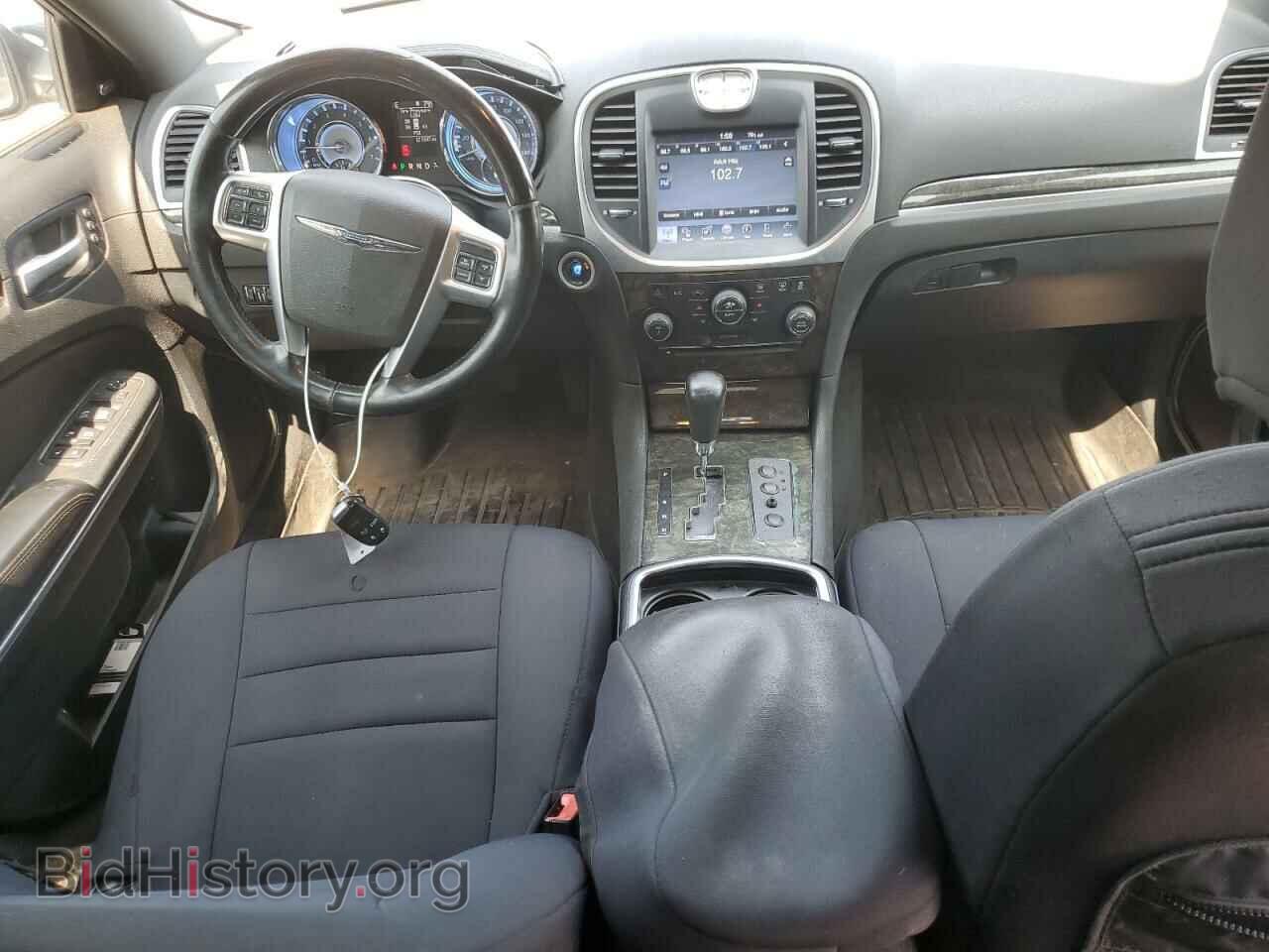 2011 CHRYSLER 300 - VIN: 2C3CA6CTXBH537352 - Фото 8