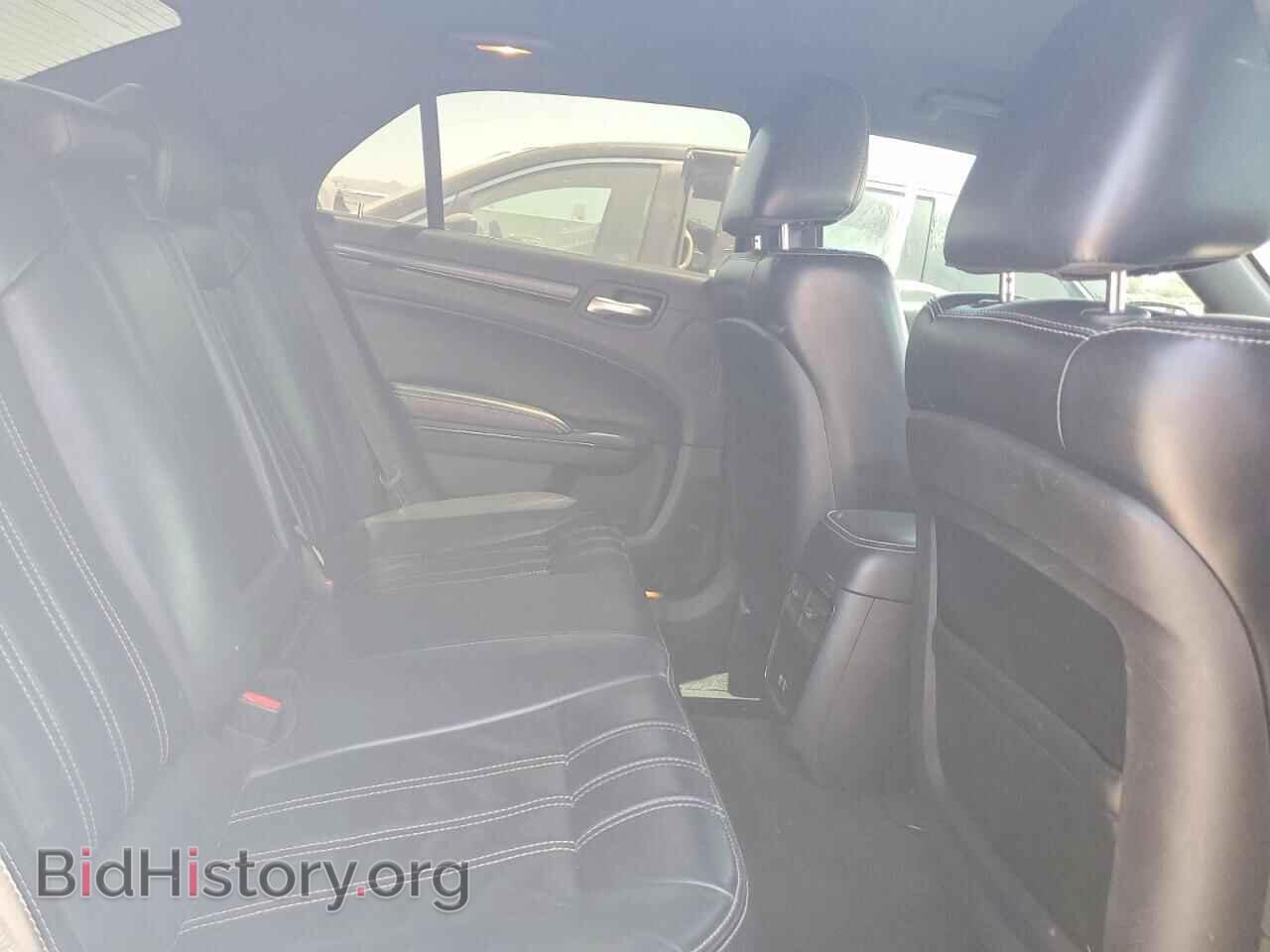 2016 CHRYSLER 300 - VIN: 2C3CCABG1GH351188 - Photo 10