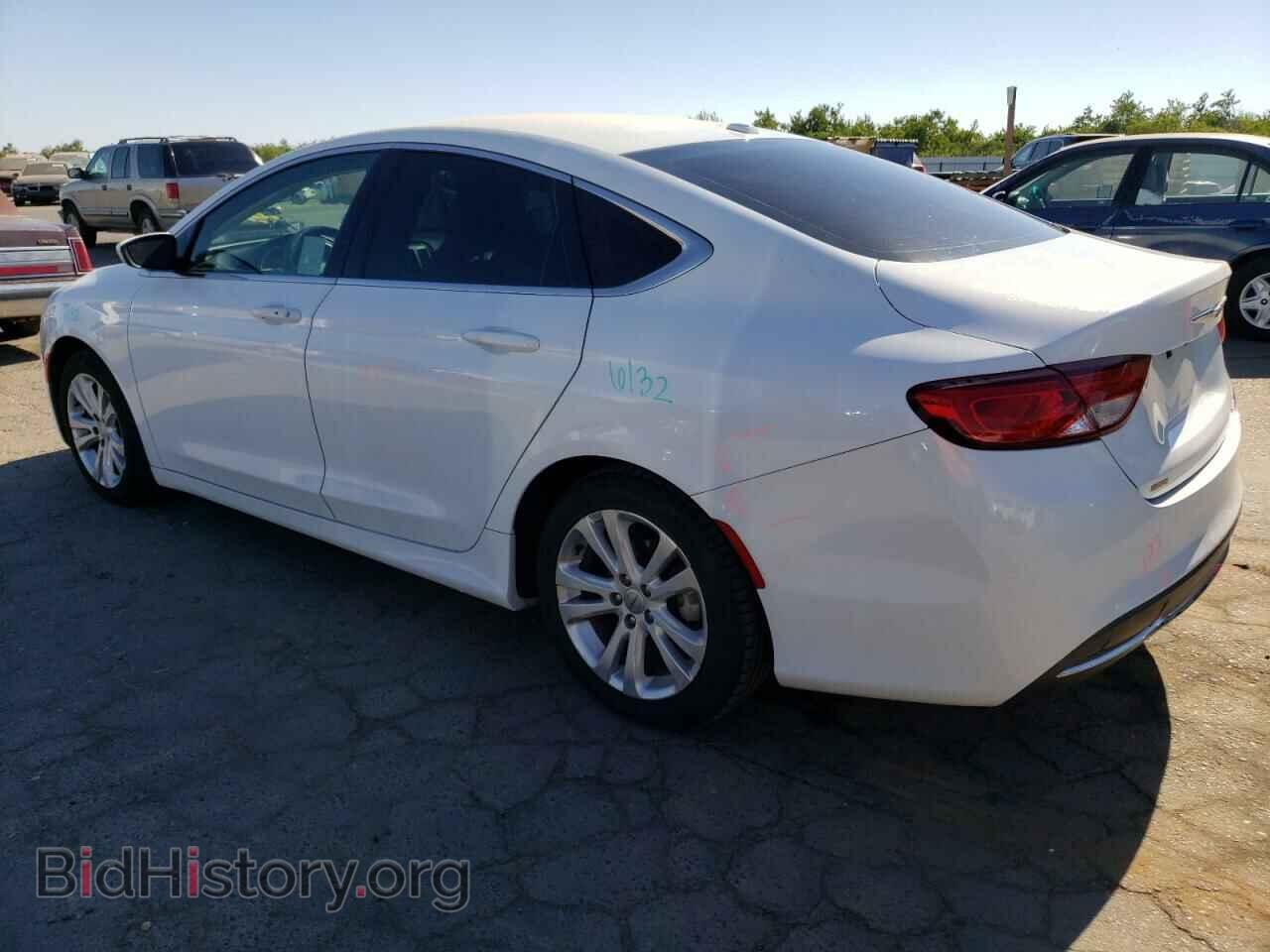 2015 CHRYSLER 200 - VIN: 1C3CCCAB3FN759084 - Фото 2