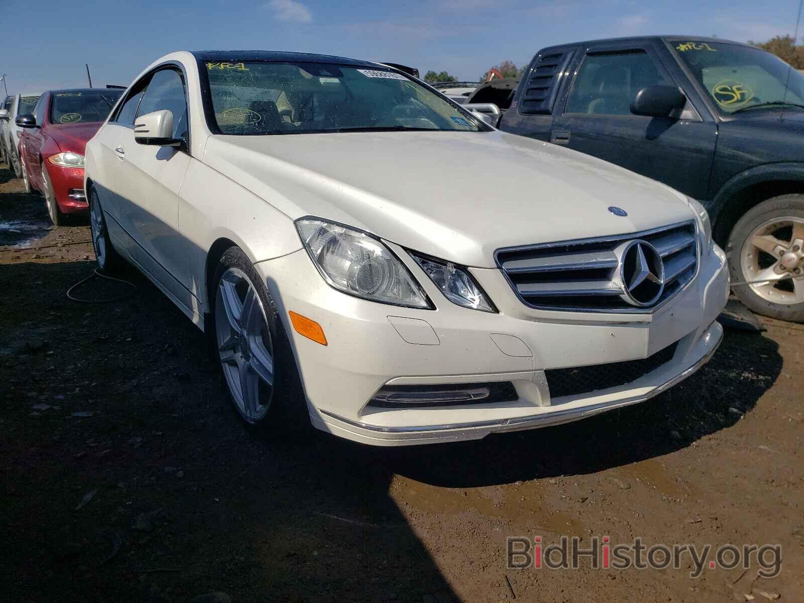 Photo WDDKJ8JB3DF213487 - MERCEDES-BENZ E-CLASS 2013