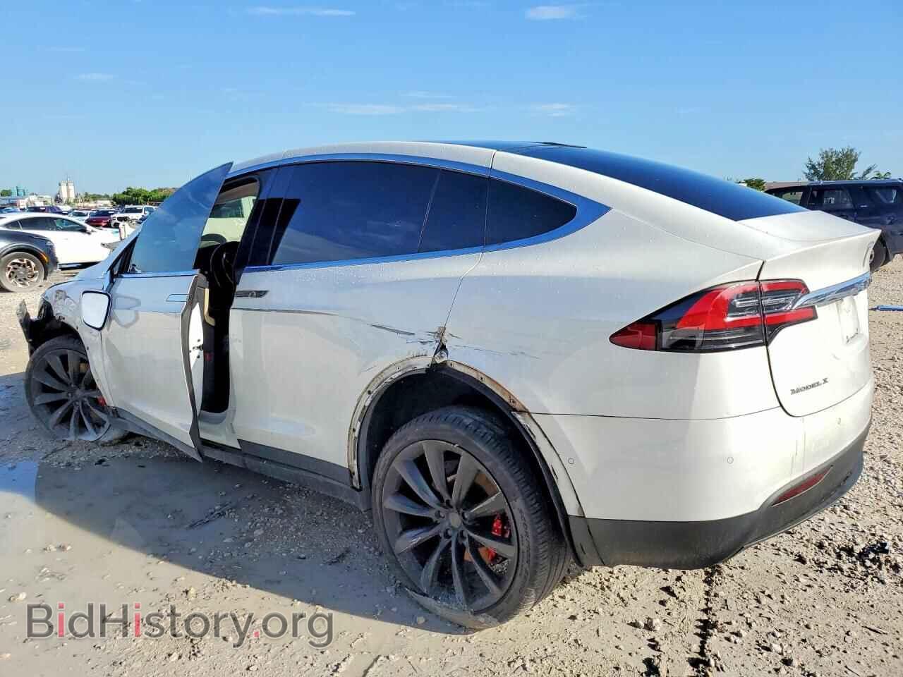 2016 TESLA MODEL X - VIN: 5YJXCBE48GFS00908 - Photo 2