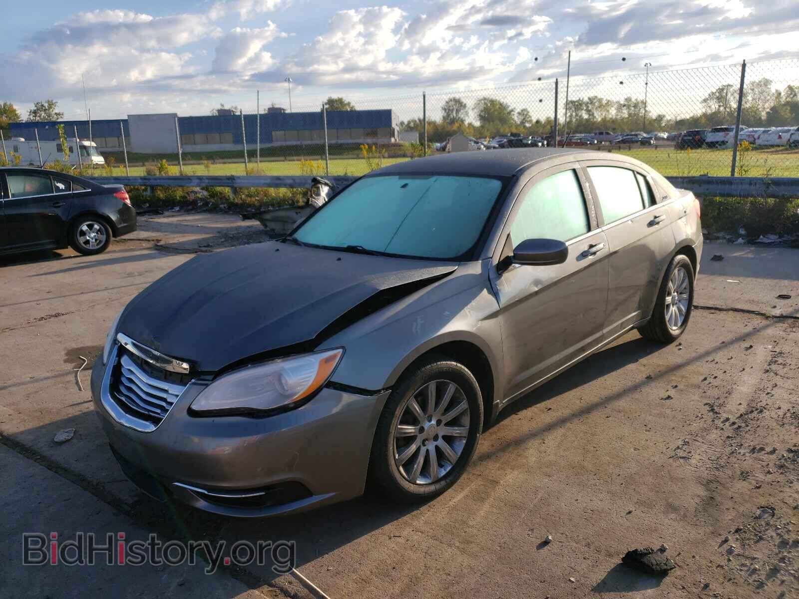 2013 CHRYSLER 200 - VIN: 1C3CCBBB0DN602182 - Фото 2