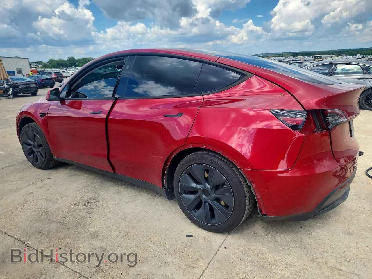 2024 TESLA MODEL Y - VIN: 7SAYGAEE3RF177572 - Photo 2