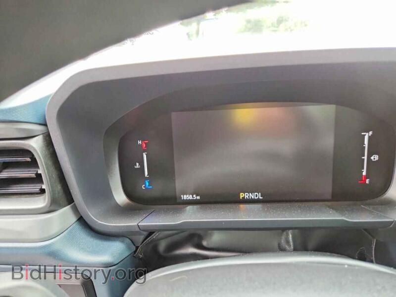 2026 Ford MAVERICK (VIN 3FTTW8BA5TRA62952) — фото 9 из 13