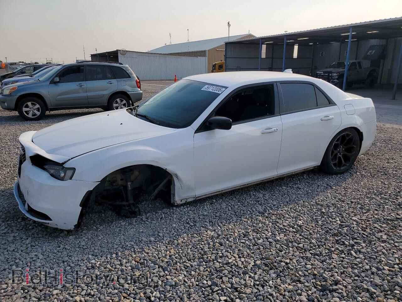 Фотография 2C3CCAAG2KH590307 - CHRYSLER 300 2019