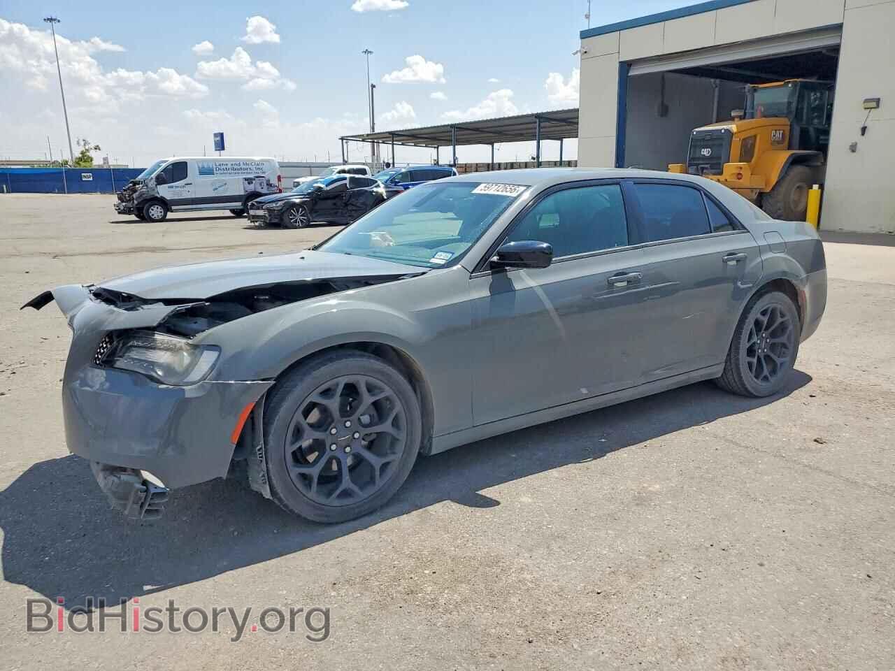 Фотография 2C3CCAAG3KH648389 - CHRYSLER 300 2019