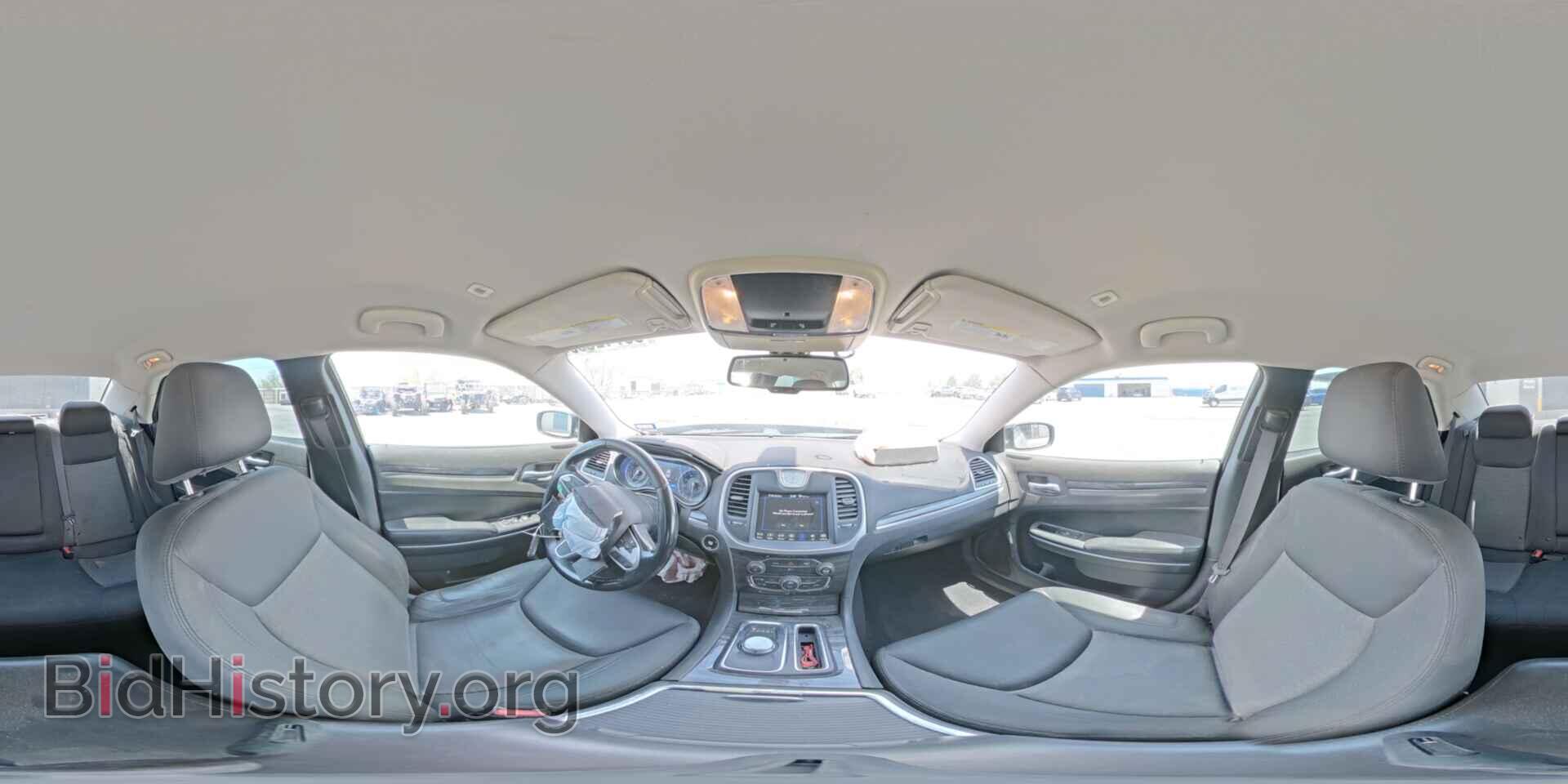 2019 CHRYSLER 300 - VIN: 2C3CCAAG3KH648389 - Photo 14