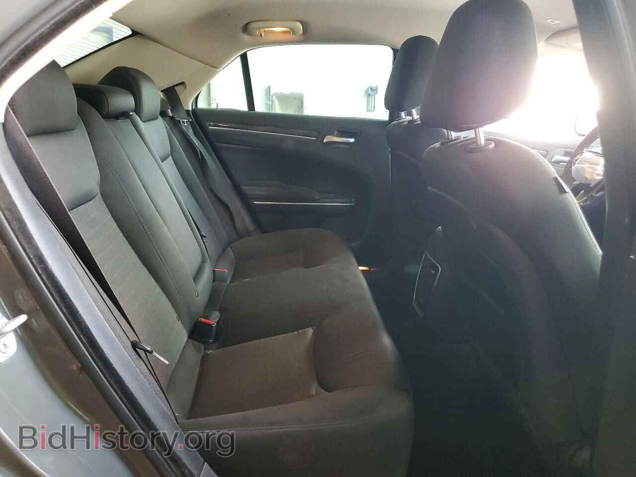 2019 CHRYSLER 300 - VIN: 2C3CCAAG3KH648389 - Photo 10