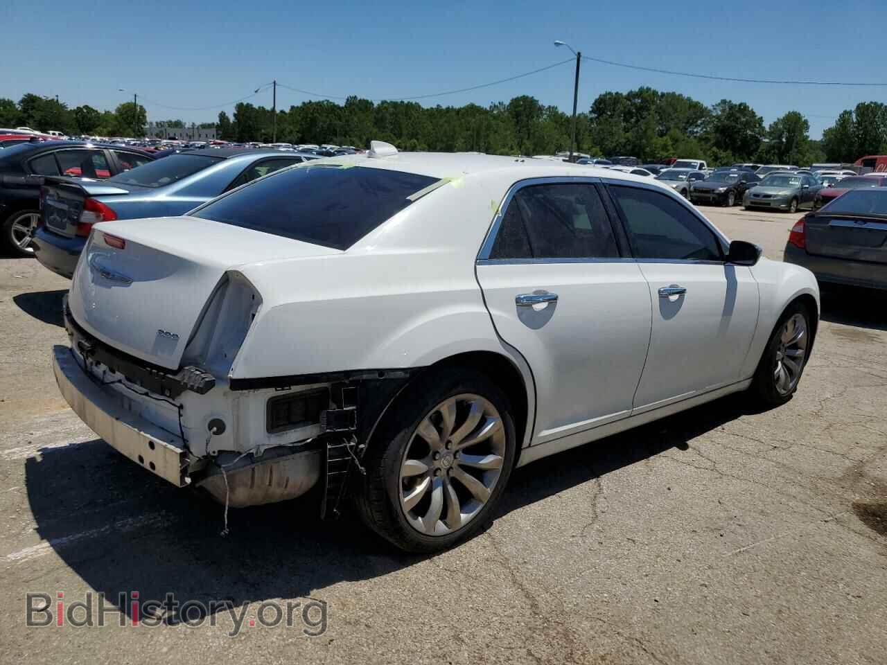 2019 CHRYSLER 300 - VIN: 2C3CCAEG3KH698185 - Фото 3