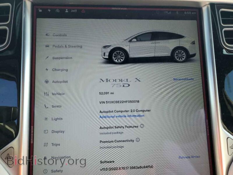 2017 Tesla MODEL X (VIN 5YJXCBE22HF050018) — фото 9 из 13