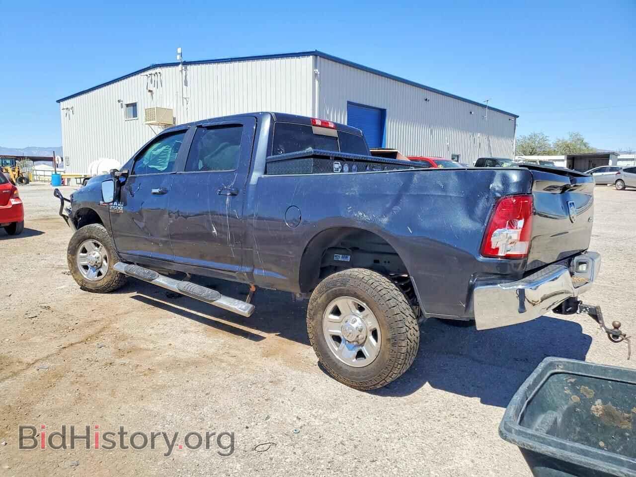 2017 RAM 2500 - VIN: 3C6TR5DT2HG756139 - Photo 2