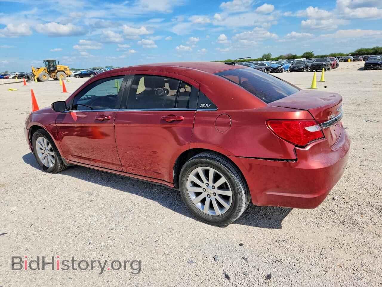 2012 CHRYSLER 200 - VIN: 1C3CCBBB1CN300107 - Photo 2