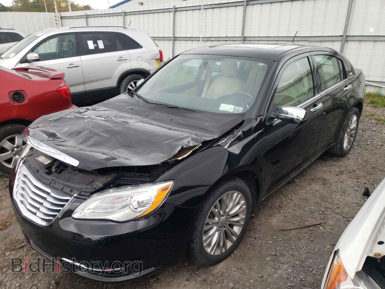 2012 CHRYSLER 200 - VIN: 1C3CCBCG2CN124131 - Фото 2
