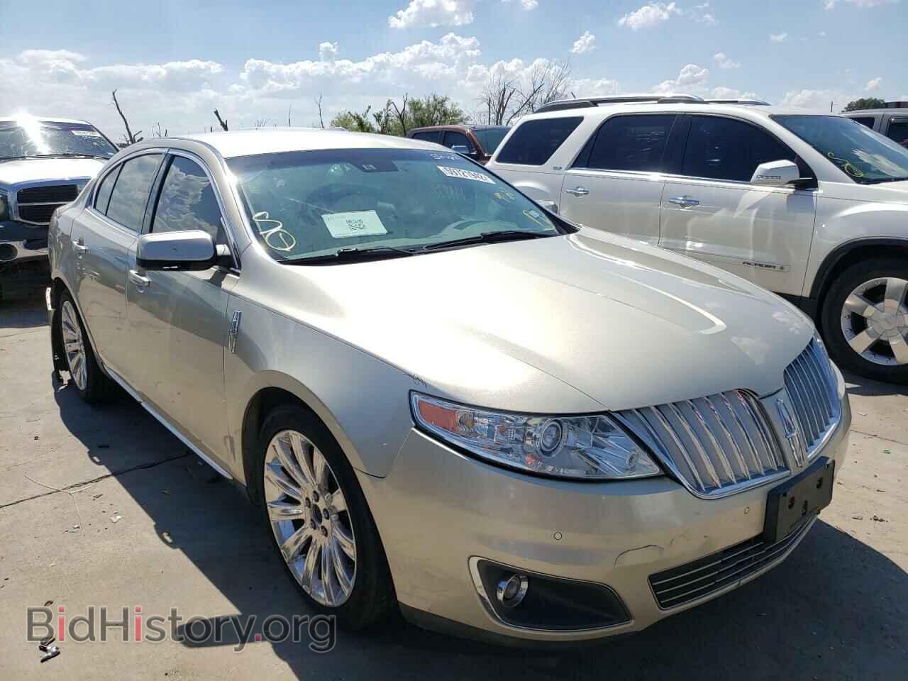 Photo 1LNHL9DR7AG601255 - LINCOLN MKS 2010