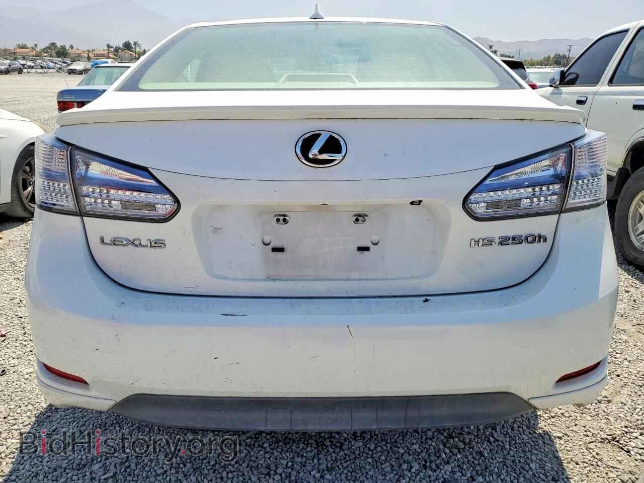 2010 Lexus HS (VIN JTHBB1BA3A2010945) — photo 6 of 13