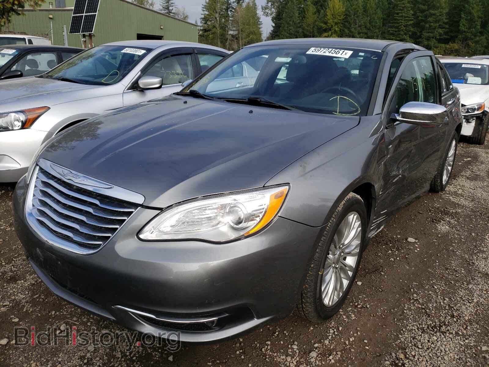 2011 CHRYSLER 200 - VIN: 1C3BC2FG8BN607726 - Фото 2