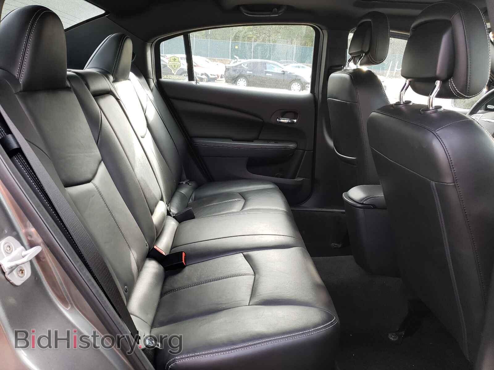 2011 CHRYSLER 200 - VIN: 1C3BC2FG8BN607726 - Фото 6