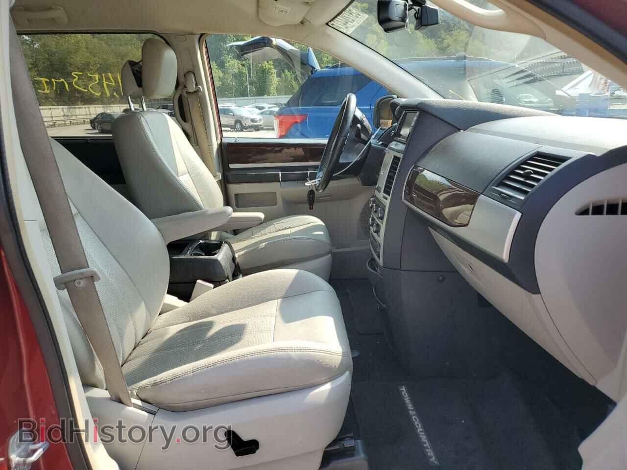 2010 CHRYSLER MINIVAN - VIN: 2A4RR8D13AR495567 - Фото 5