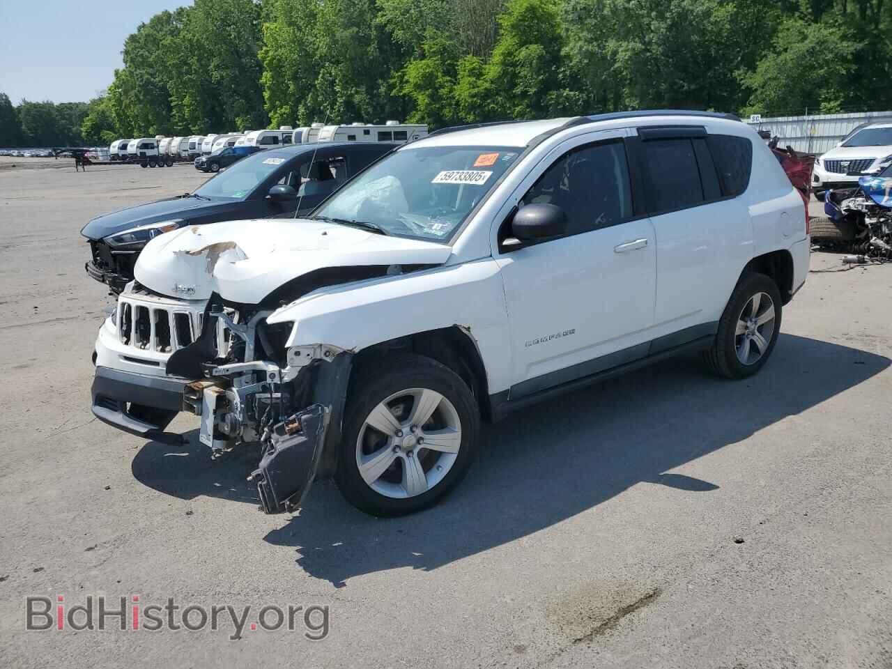 Photo 1J4NT1FB4BD260760 - JEEP COMPASS 2011
