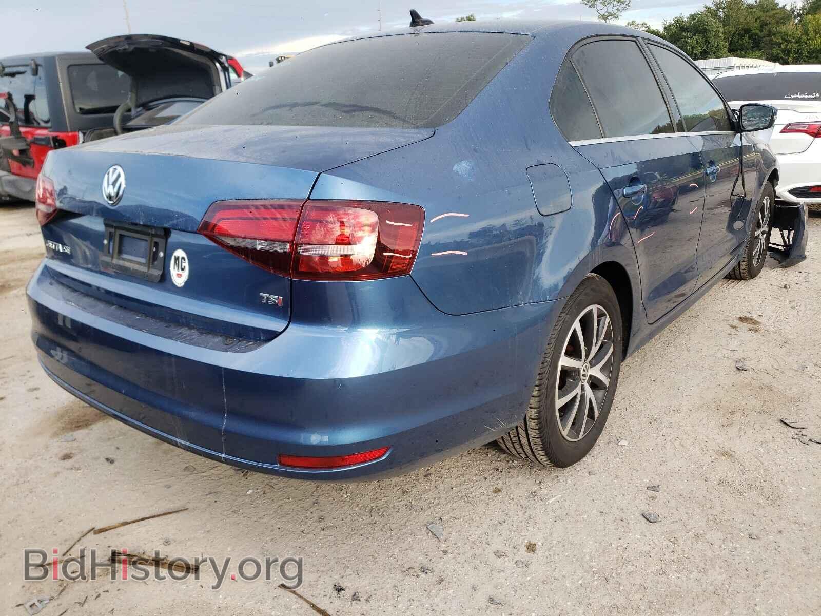 2017 VOLKSWAGEN JETTA - VIN: 3VWDB7AJ2HM234674 - Фото 4