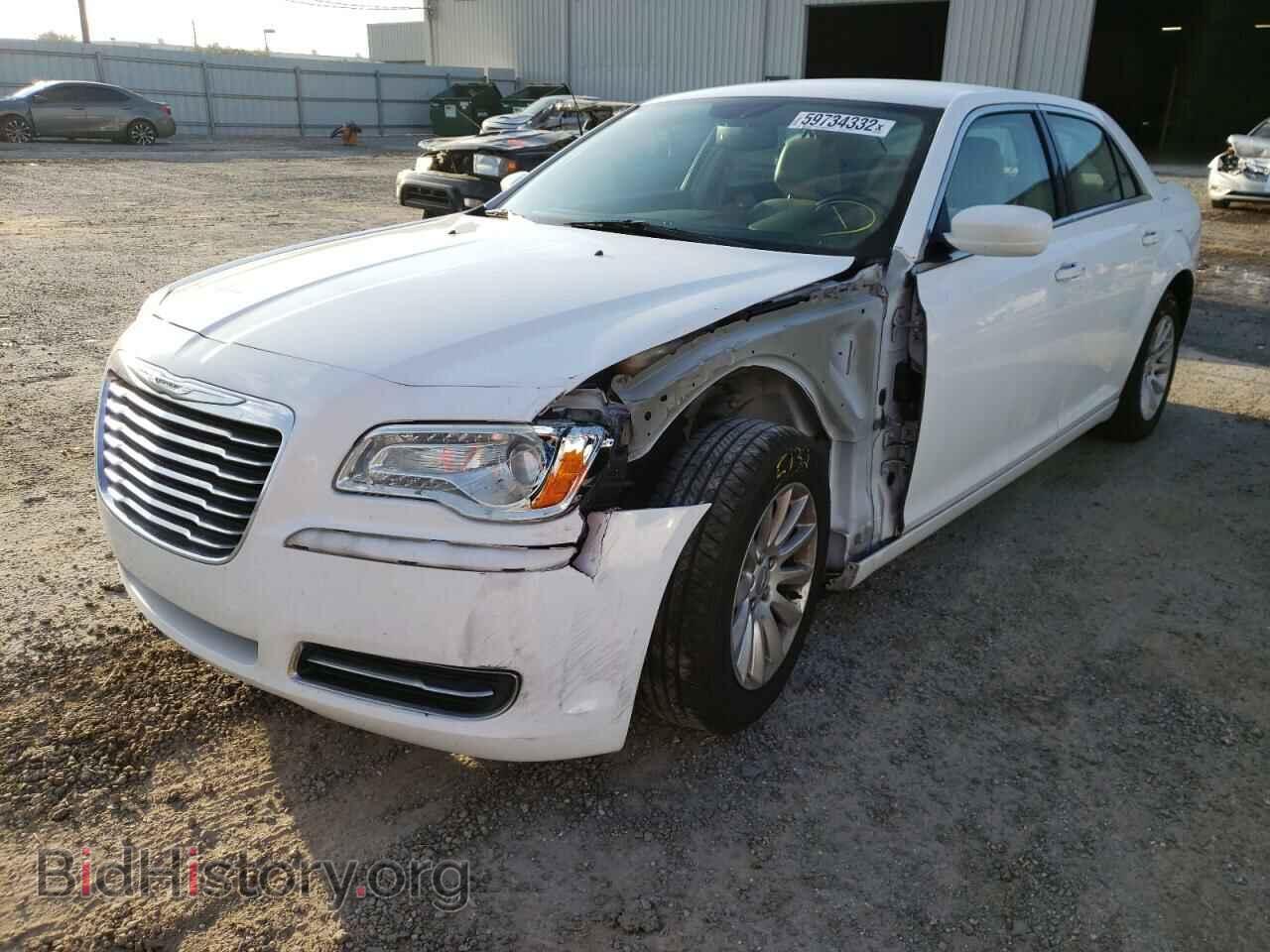 2014 CHRYSLER 300 - VIN: 2C3CCAAG0EH159761 - Фото 2
