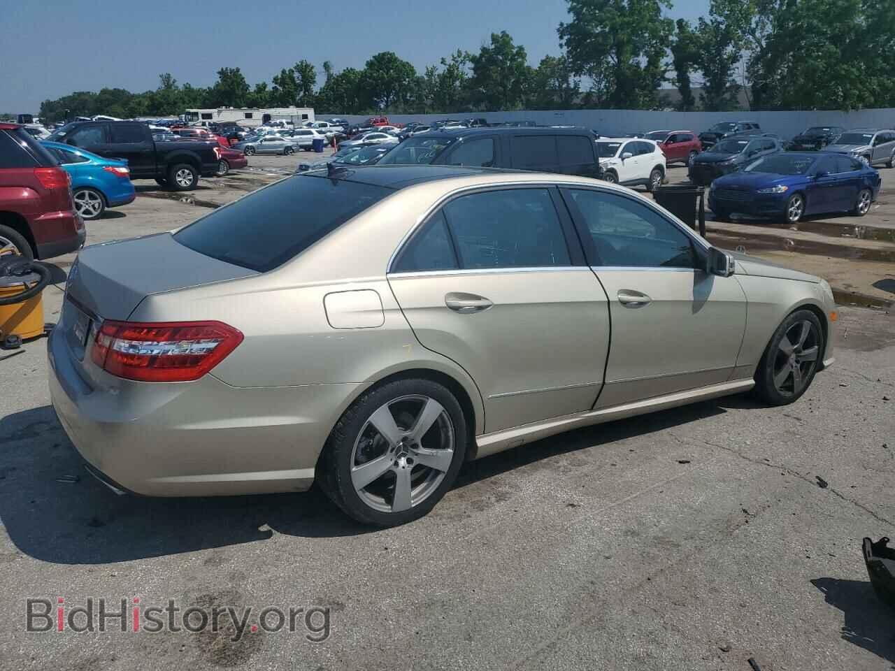 2010 MERCEDES-BENZ E-CLASS - VIN: WDDHF5GB4AA036166 - Фото 3