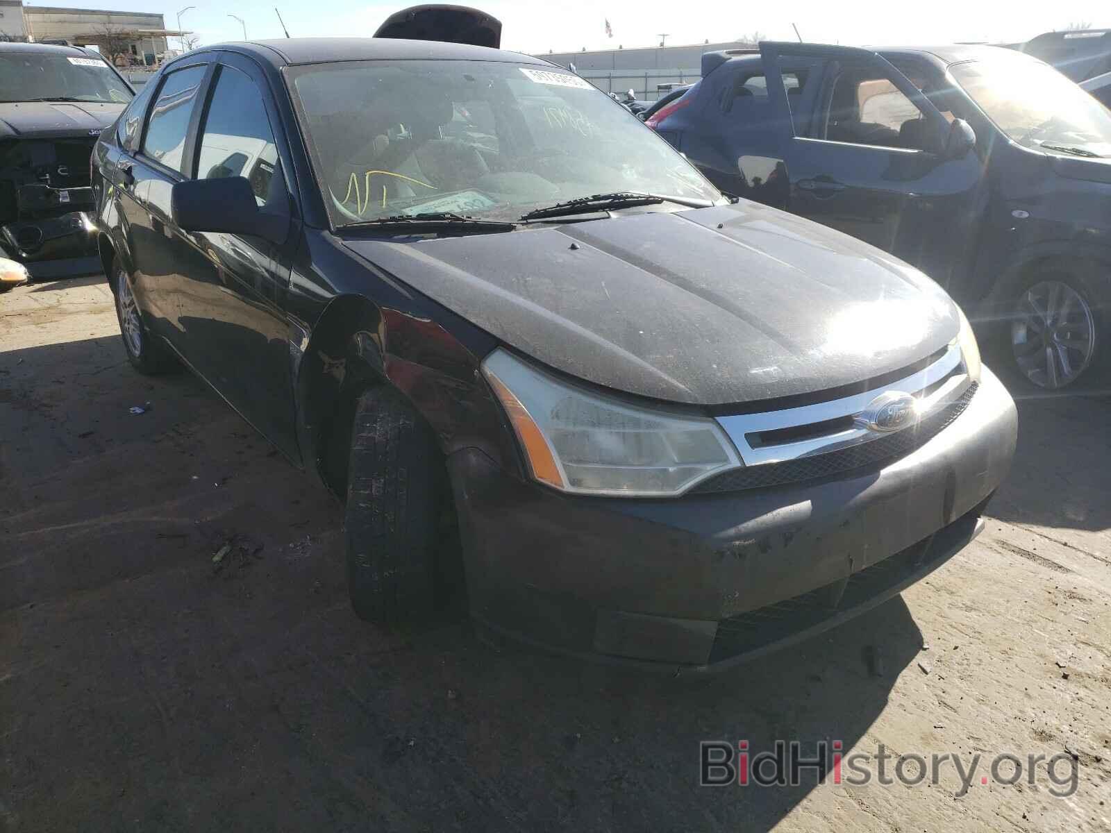 Photo 1FAHP35N09W152817 - FORD FOCUS 2009