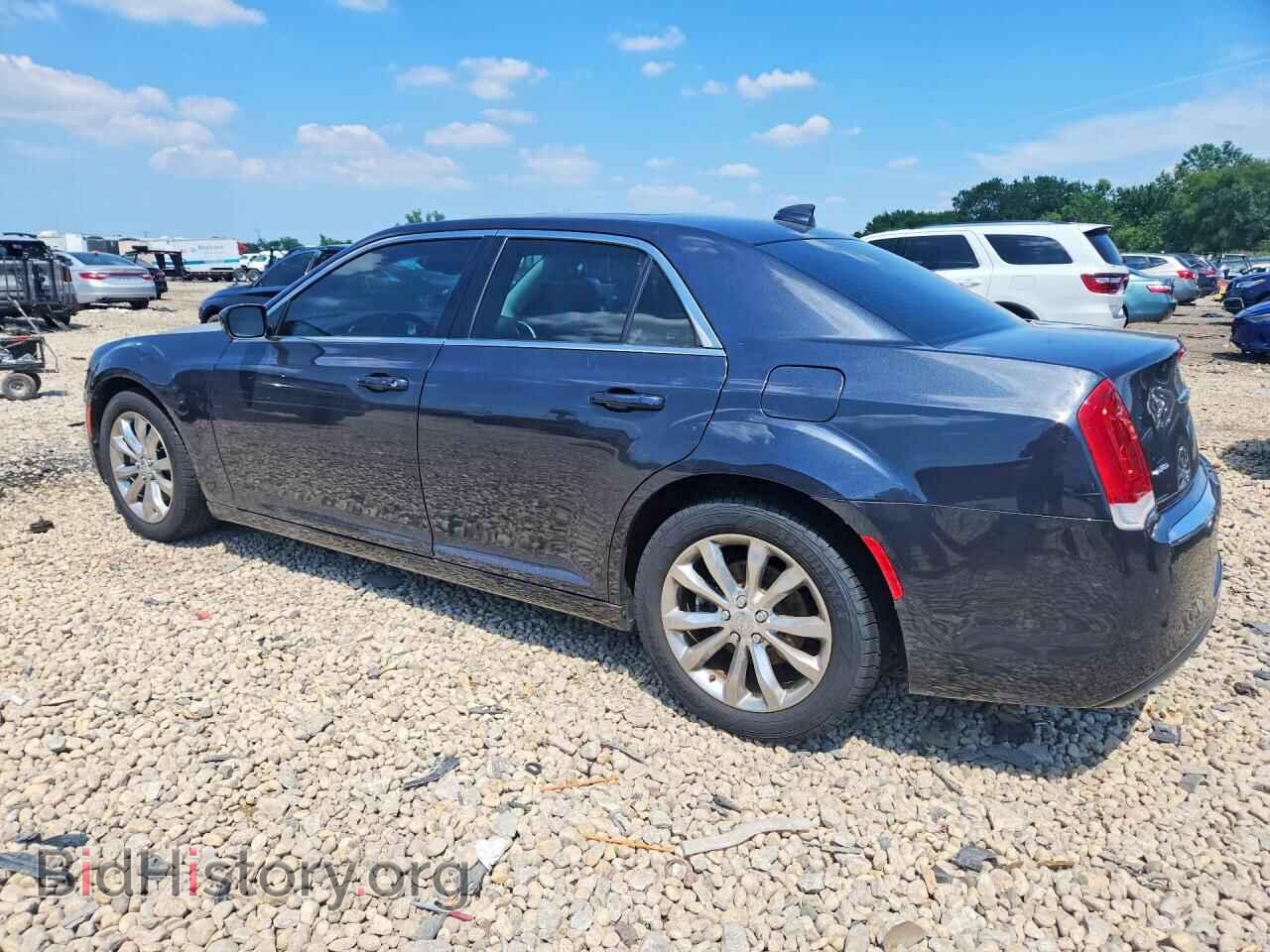 2016 CHRYSLER 300 - VIN: 2C3CCARG3GH170972 - Фото 2
