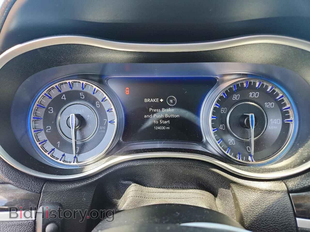 2016 CHRYSLER 300 - VIN: 2C3CCARG3GH170972 - Фото 9