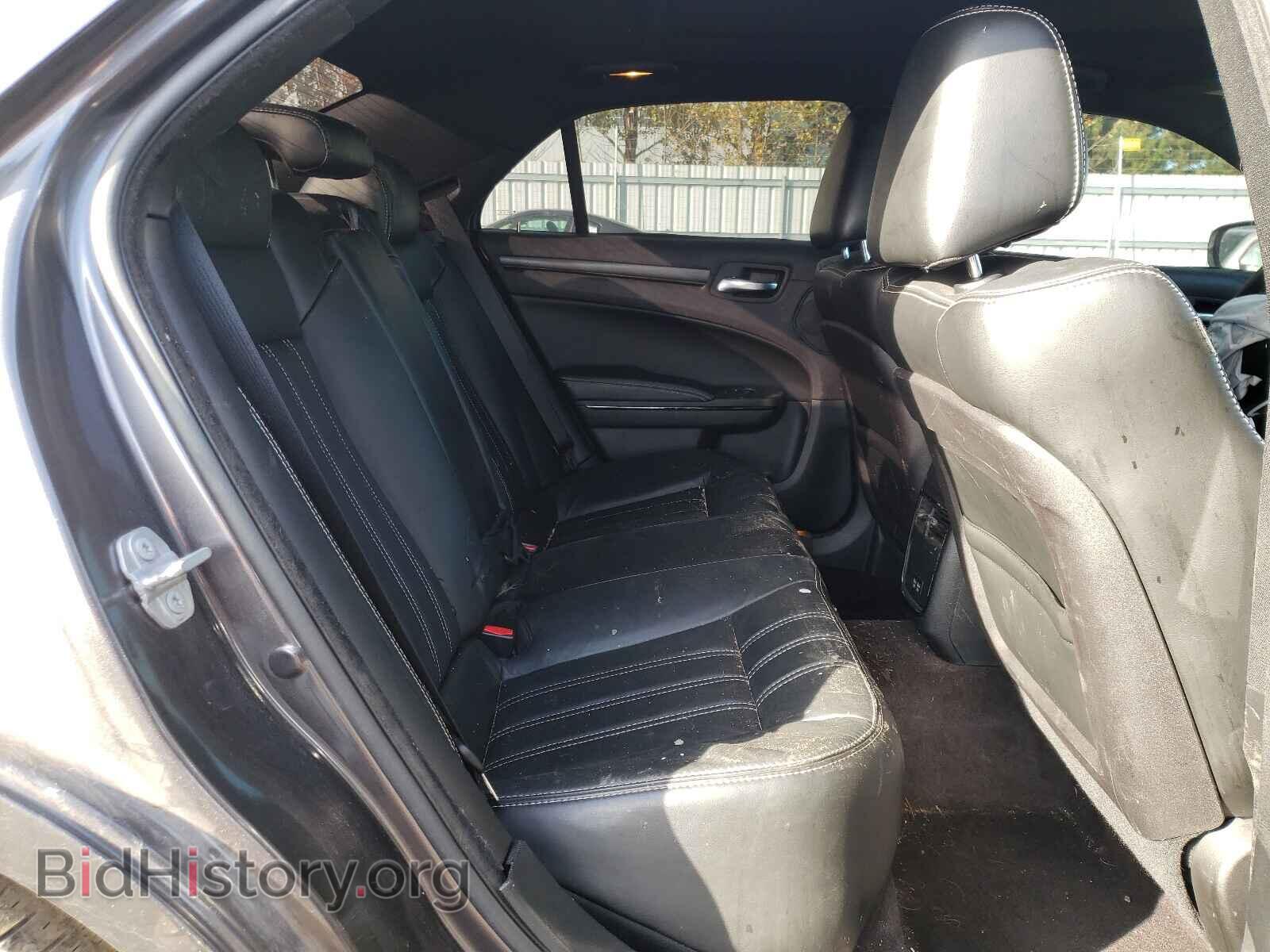 2016 CHRYSLER 300 - VIN: 2C3CCABG5GH243088 - Фото 6