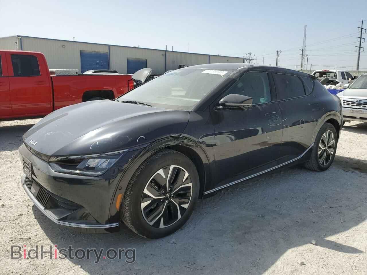 Photo KNDC3DLC8N5057252 - KIA EV6 LIGHT 2022
