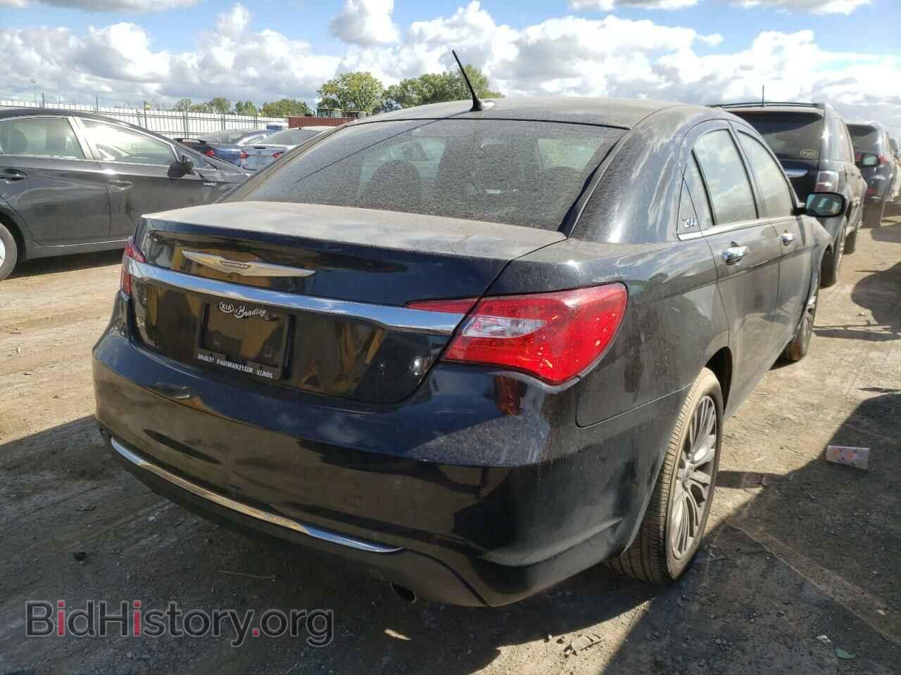 2013 CHRYSLER 200 - VIN: 1C3CCBCG1DN515420 - Photo 4