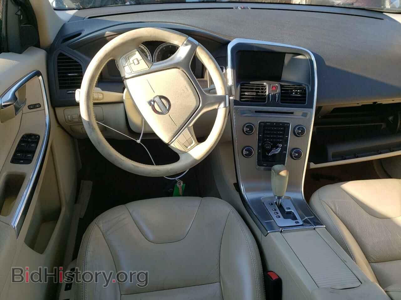 2012 VOLVO XC60 - VIN: YV4940DZ1C2287875 - Фото 8